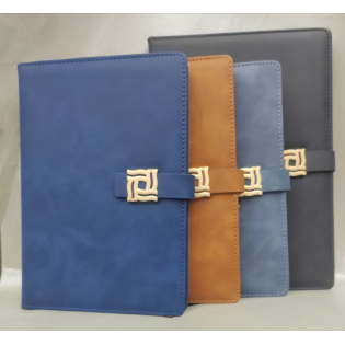 CC054-019 buckle notebook