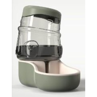 Crooked pet water dispenser