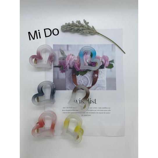 Translucent color M Hearwear clip